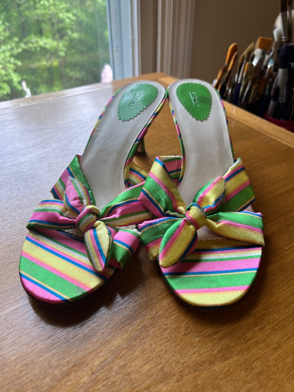 Lovely colorful striped sandals with small heel -